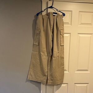 Old Navy Women's Tan Cargo Pants